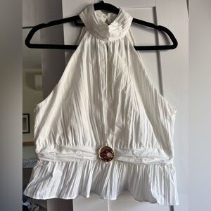 Elegant White Sleeveless Dress